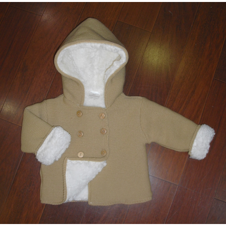 TRENKA PUNTO C/CAPUCHA CAMEL