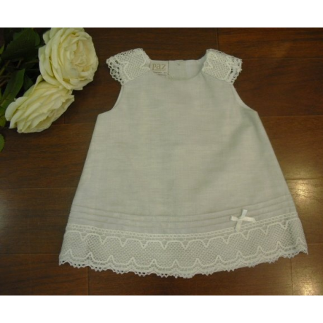 VESTIDO GRIS CON PUNTILLA