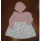 VESTIDO C/CAPOTA CUERPO PUNTO CONEJITOS ROSA EMPOLVADO